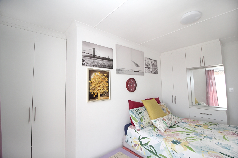 3 Bedroom Property for Sale in Heiderand Western Cape